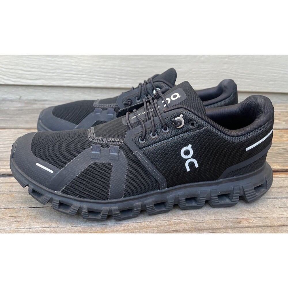 On Running Cloud Waterproof Women's Running Shoes - Black - Picture 4 of 10